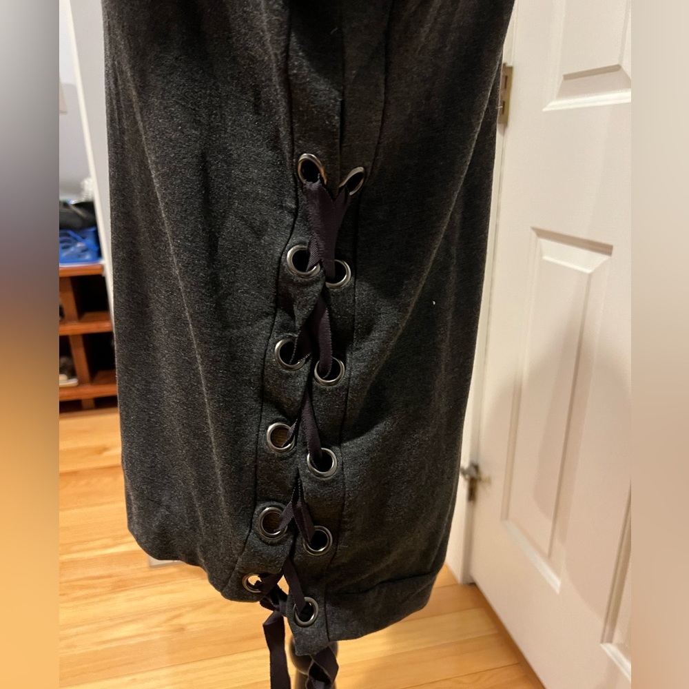Gray saks 5th ave fleece with cut out side - Picture 5 of 5